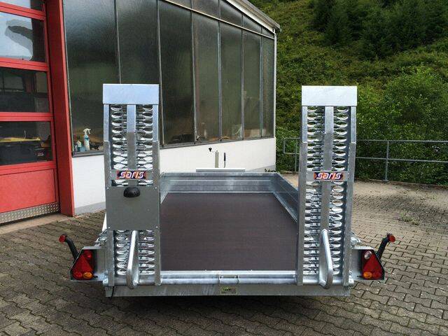 Magnum Explorer 300 - tiefer Baggeranhänger