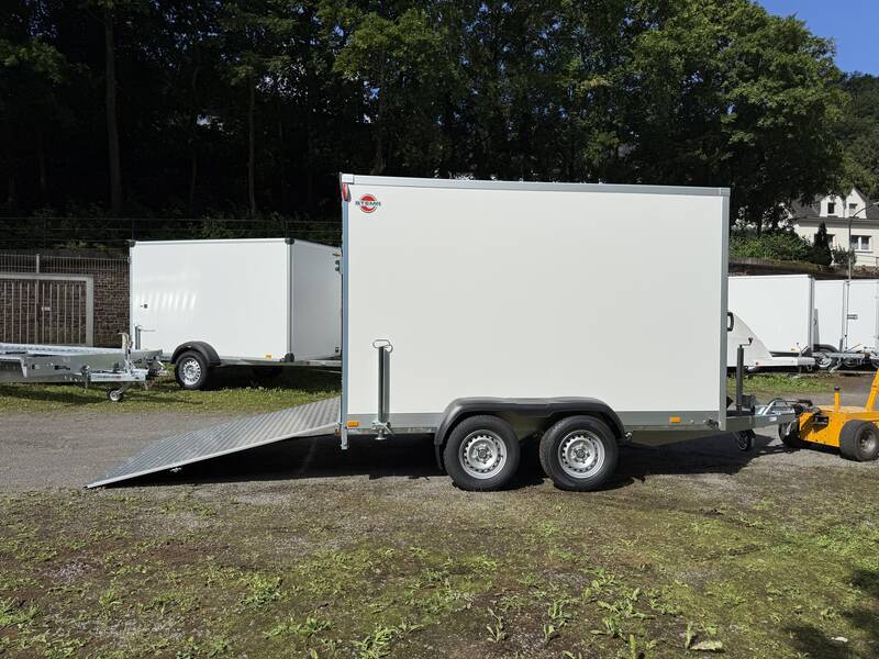 P-BOX STPK 27-30-18.2 P18.1 mit Heckrampe - sehr robust