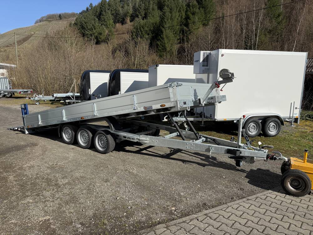 TP 507 210 3500 3 Tridem mit Heckrampe kippbar und Aluwänden