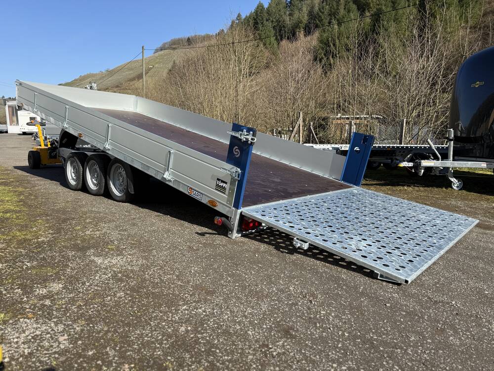 TP 507 210 3500 3 Tridem mit Heckrampe kippbar und Aluwänden