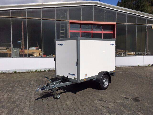 AZ 1325/126 S30 - kompakter gebremster Koffer