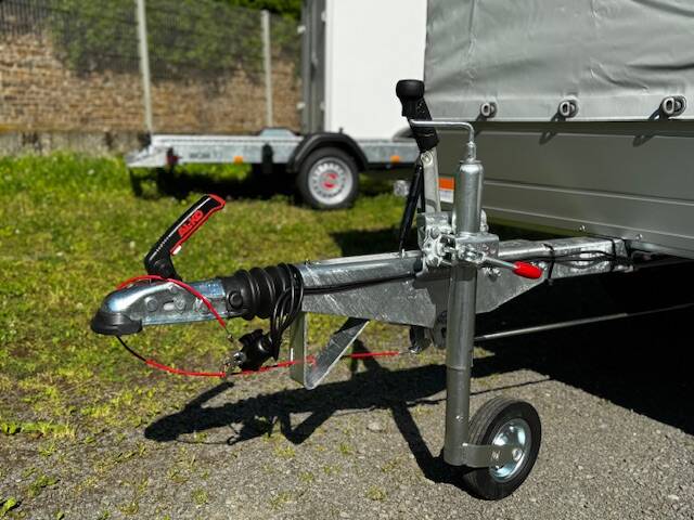 McAlu Pro DV 135 - mit Plane und Spriegel