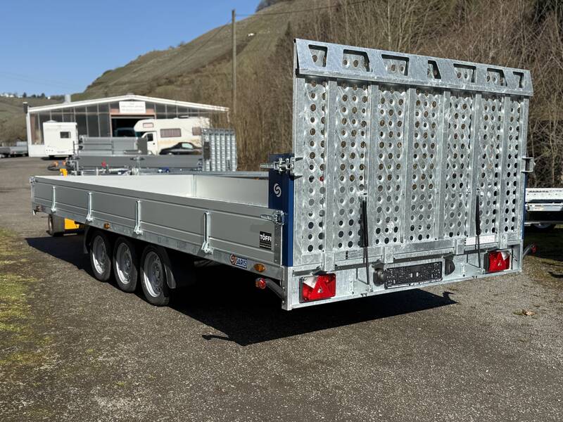 TP 507 210 3500 3 Tridem mit Heckrampe kippbar und Aluwänden