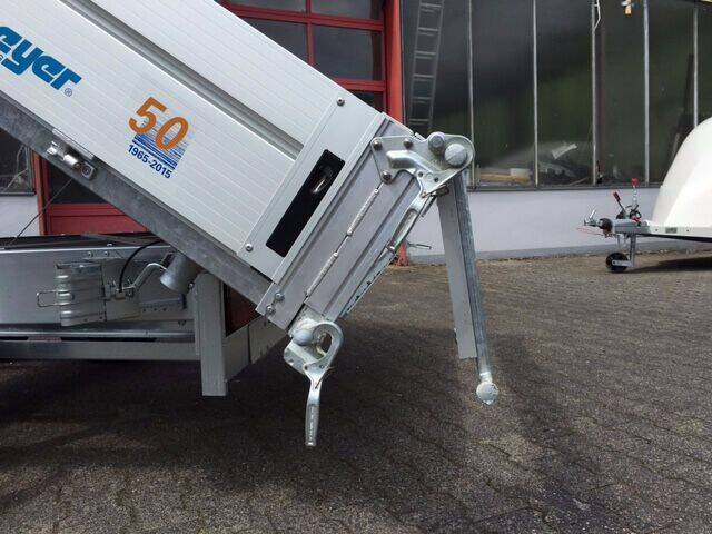 HKC 3536/186 elektrisch kippbar mit Nothandpumpe