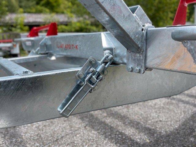 Pongratz Anhänger kippbar mit Aluminum-Auffahrrampen