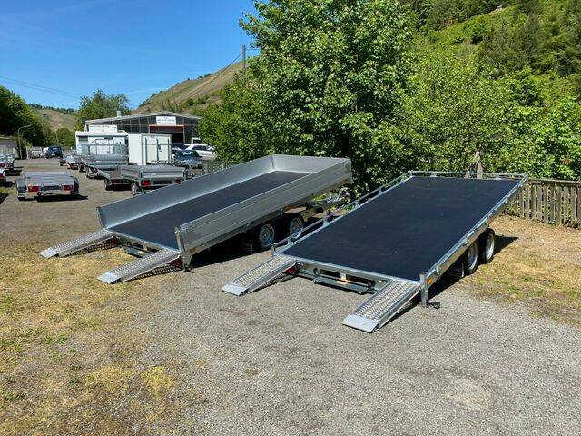 Kippbare Fahrzeugtransporter von Saris