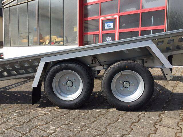 Zweiachser kippbarer Autotransporter
