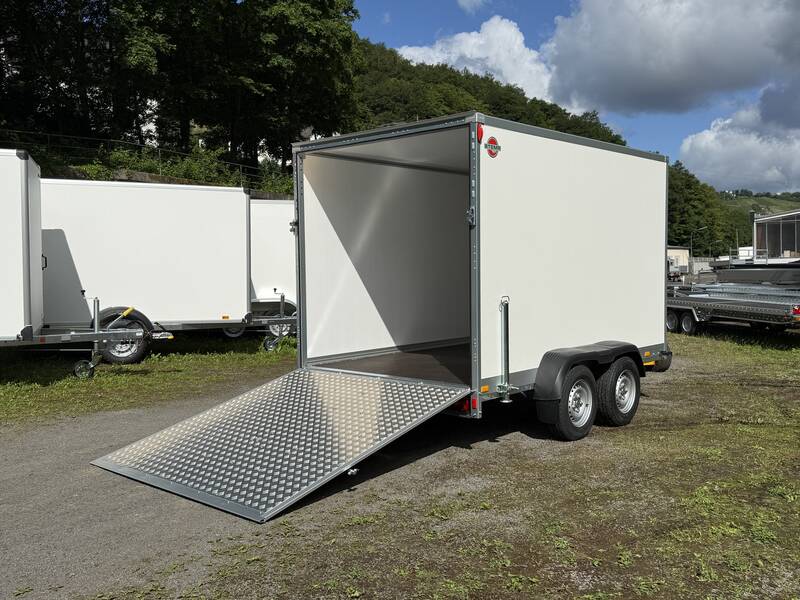 P-BOX STPK 27-30-18.2 P18.1 mit Heckrampe - sehr robust