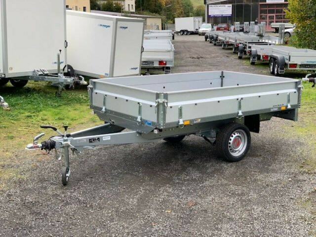 Stema Anhänger mit Stützrad und Auflaufbremse bei TÖFFI