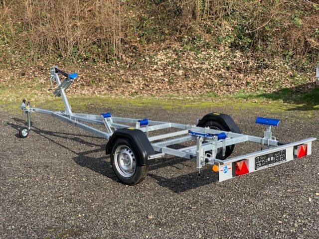 BA 750kg mit Gurtwinde