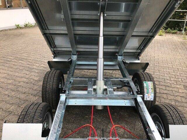 HUK 272715 - elektrisch kippbar mit Nothandpumpe