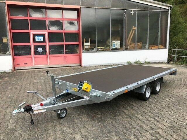 Humbaur Autotransporter Universal 3000