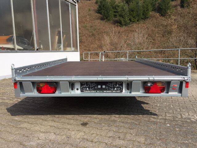 Smartanhänger zum Autotransport von Stema bei TÖFFI in Zell kaufen