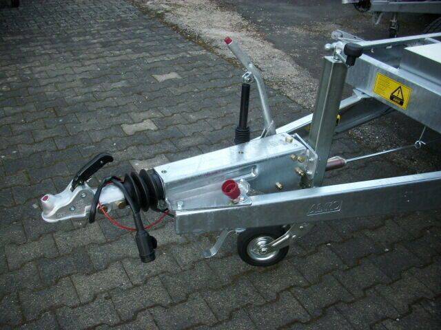 PK 40 3-Seitenkipper elektr. mit Schienenschacht