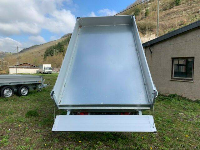 PK 30 3 Seitenkipper elektr. mit Rampenschächten