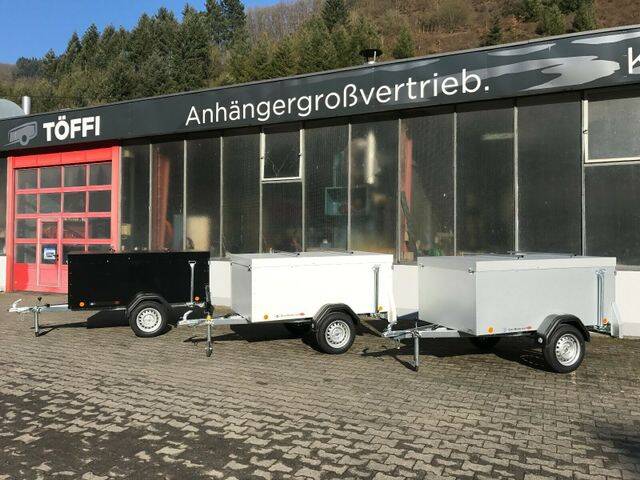 Koffer Anhänger mit Deckel - viel Zubehör!