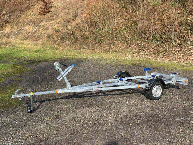 Böckmann Bootstrailer mit gummierten Auflagen