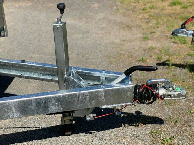 PL 306 170 2700 kg - mit niedrig Fahrwerk